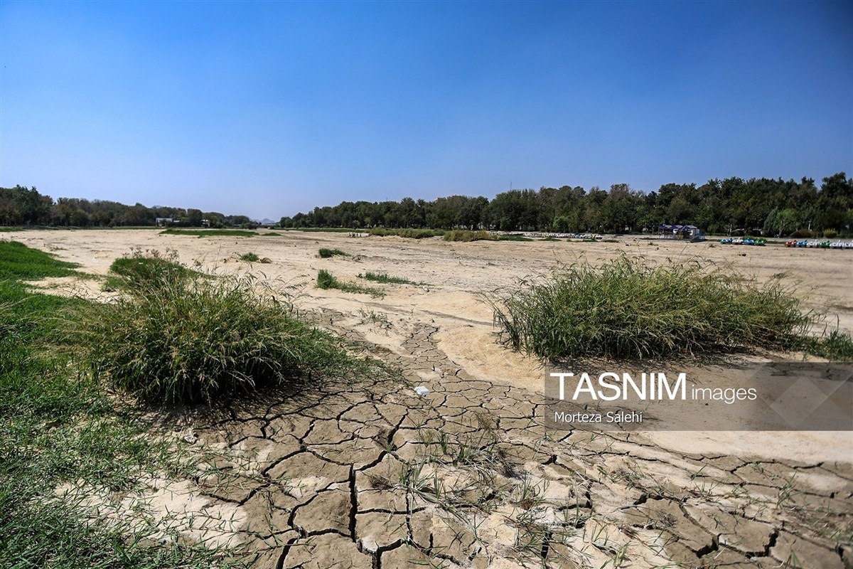 عکس/ خشکی زاینده رود خطری برای محیط زیست