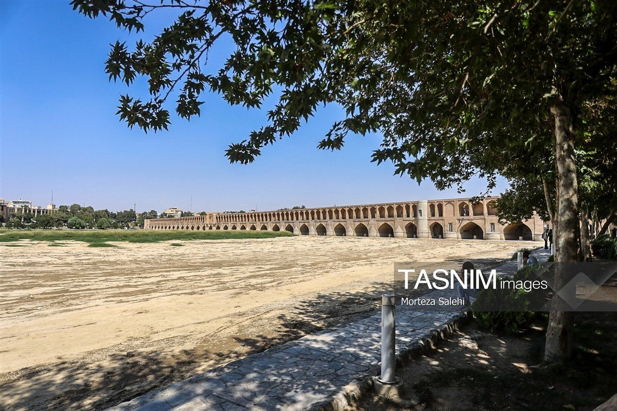 عکس/ خشکی زاینده رود خطری برای محیط زیست