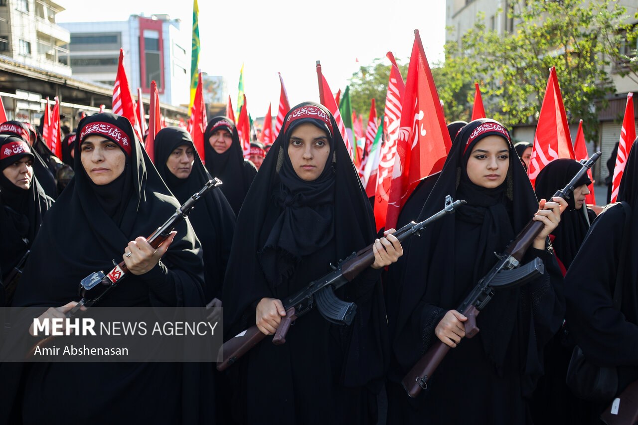 عکس/ تصاویر متفاوت از رزمایش باشکوه جانفدایان ایران
