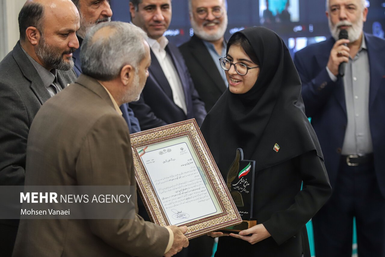 عکس/ بهرهبرداری از مدارس آسیب دیده در جنگ رمضان