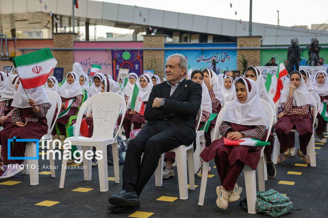 عکس/ مراسم آغاز سال تحصیلی ۱۴۰۶-۱۴۰۵