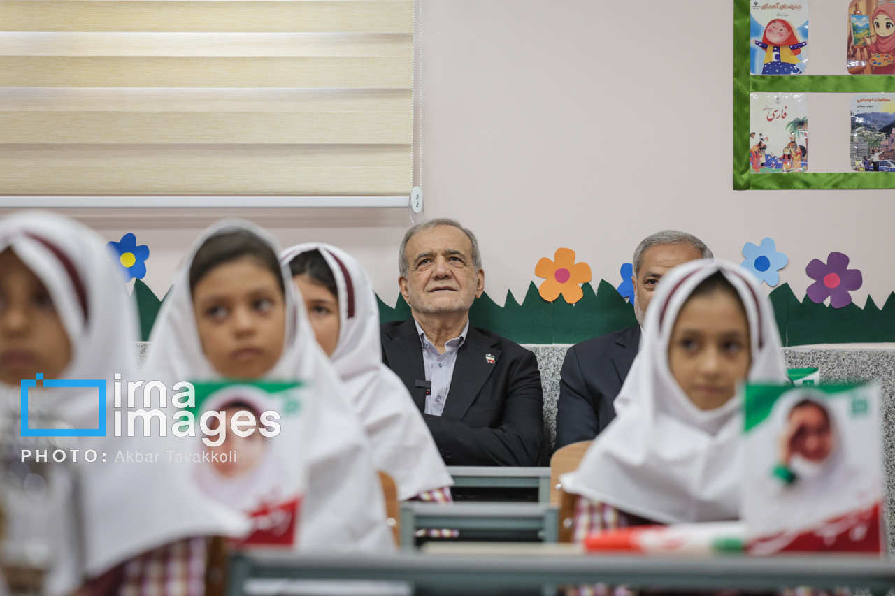 عکس/ مراسم آغاز سال تحصیلی ۱۴۰۶-۱۴۰۵