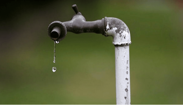 ۱۵ سال بلاتکلیفی ۳۰ خانوار روستای زرشک قزوین برای تامین انشعاب آب