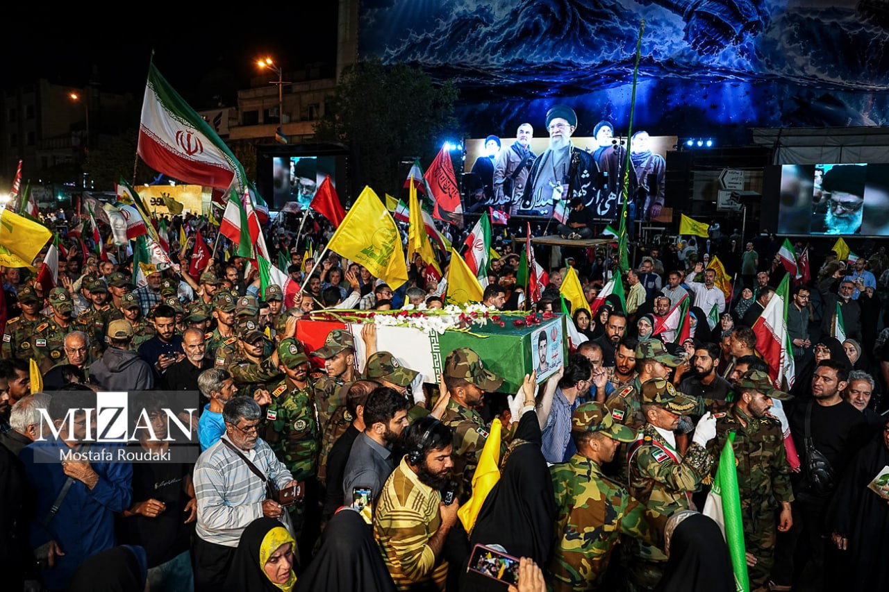 عکس/ ۲۱۳ شب حضور مردمی پرچمداران و انقلاب ایران