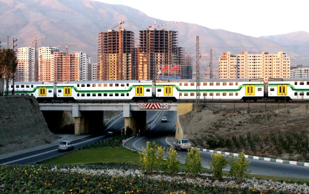 قطارهای خط ۵ متروی تهران از ۱۳ مهر ساعت ۵ حرکت میکنند