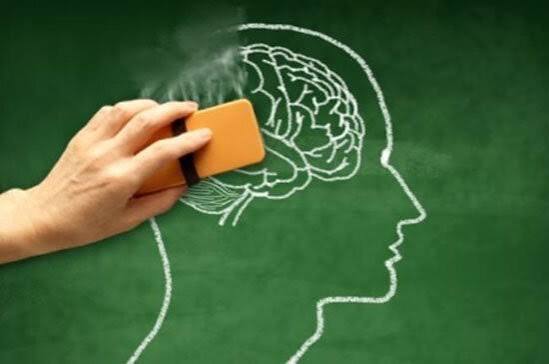 فراموشیهای کوچک چه معنایی دارند؟