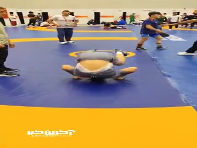 عباس ابراهیمزاده و محمدنخودی در سالن گرم مسابقات ناگویا