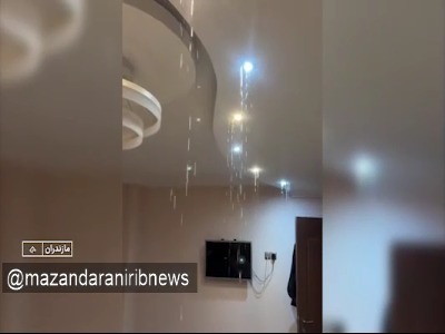 خانههای بنا شده روی آب در مازندران