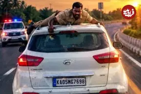 مامور پلیس ۴۰ کیلومتر روی سقف خودروی قاچاقچیان چسبید!
