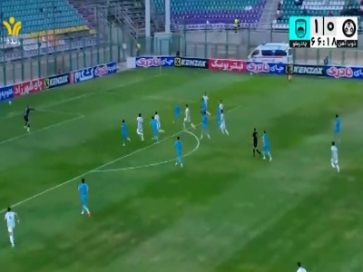 گل اول ذوب آهن به چادرملو توسط قائد رحمتی