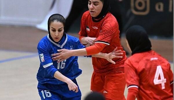 توفان آبی‌ها در رفسنجان؛ استقلال با ۱۲ گل فصل را آغاز کرد