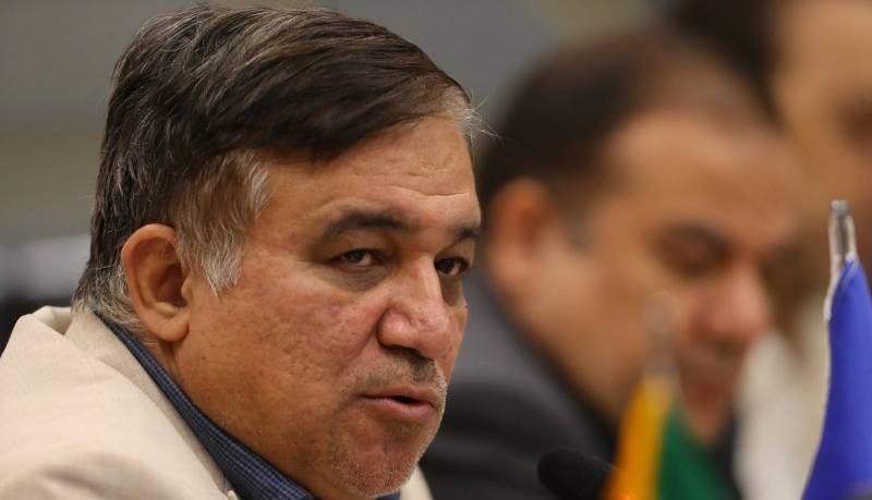 تاجرنیا به تراکتور: کمی از ما یاد بگیرید!