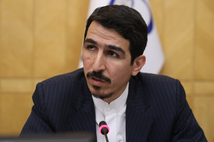 ادعای مالک شریعتی: سفره هزار میلیاردی برای شناسهدار کردن کارت جایگاه!