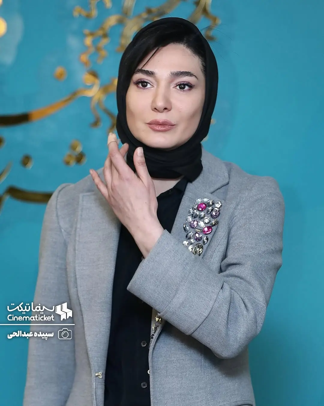 چهره ها/ «مینا وحید» ، کلافه از قضاوتها یا در حال فرار از حاشیه؟