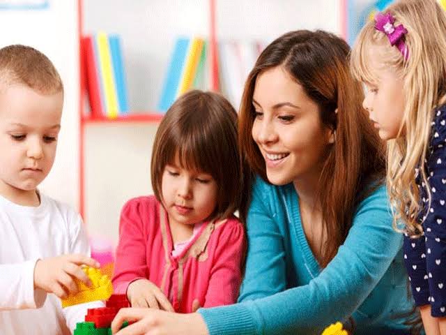 والدین عزیز یادتون باشه، وقتی شوخی کسی رو ناراحت کنه دیگه شوخی نیست!