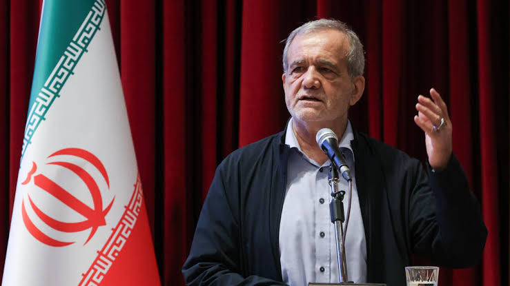 پزشکیان: علیرغم تحریمها، توانستهایم ظرفیت تولید گاز طبیعی ایران را به رقم ۳۰۰ میلیارد متر مکعب برسانیم