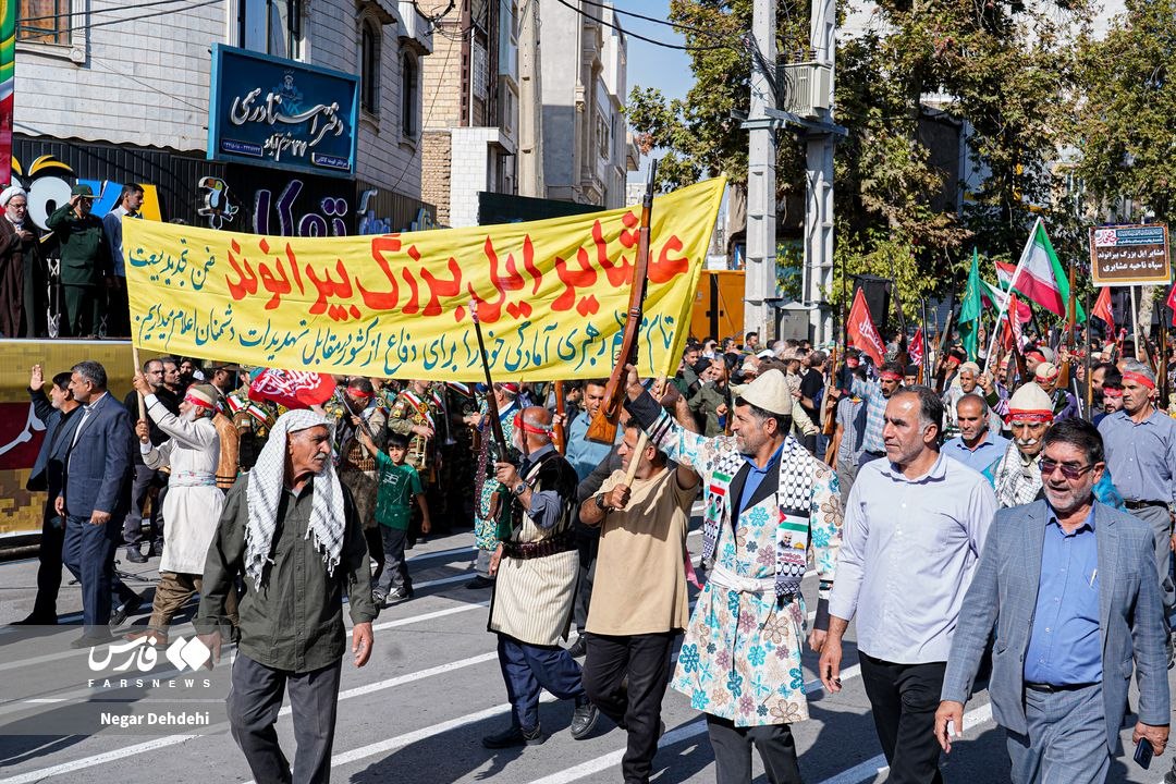 عکس/ رزمایش ۱۰۰ هزار نفری «جان فدای ایران» در لرستان