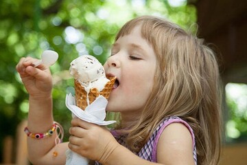 چه خوراکیهایی بیشفعالی کودکان را تشدید میکند؟
