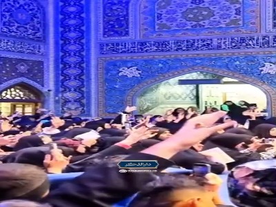 تجدید بیعت زائران مزار آقای شهید ایران با رهبر انقلاب